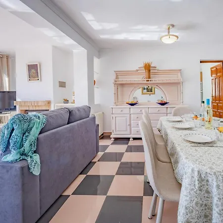 Gracia - Plusholidays Villa *