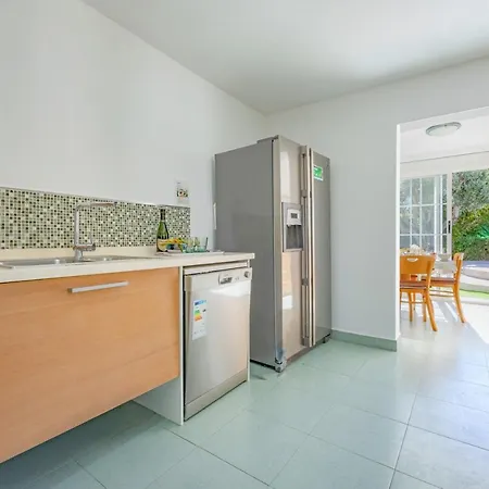 Gracia - Plusholidays Villa