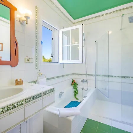Gracia - Plusholidays Villa